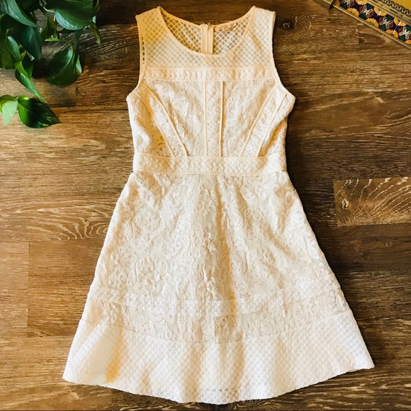 Skies Are Blue Dresses & Skirts - Like new Anthropologie Skies are Blue Lace Dress